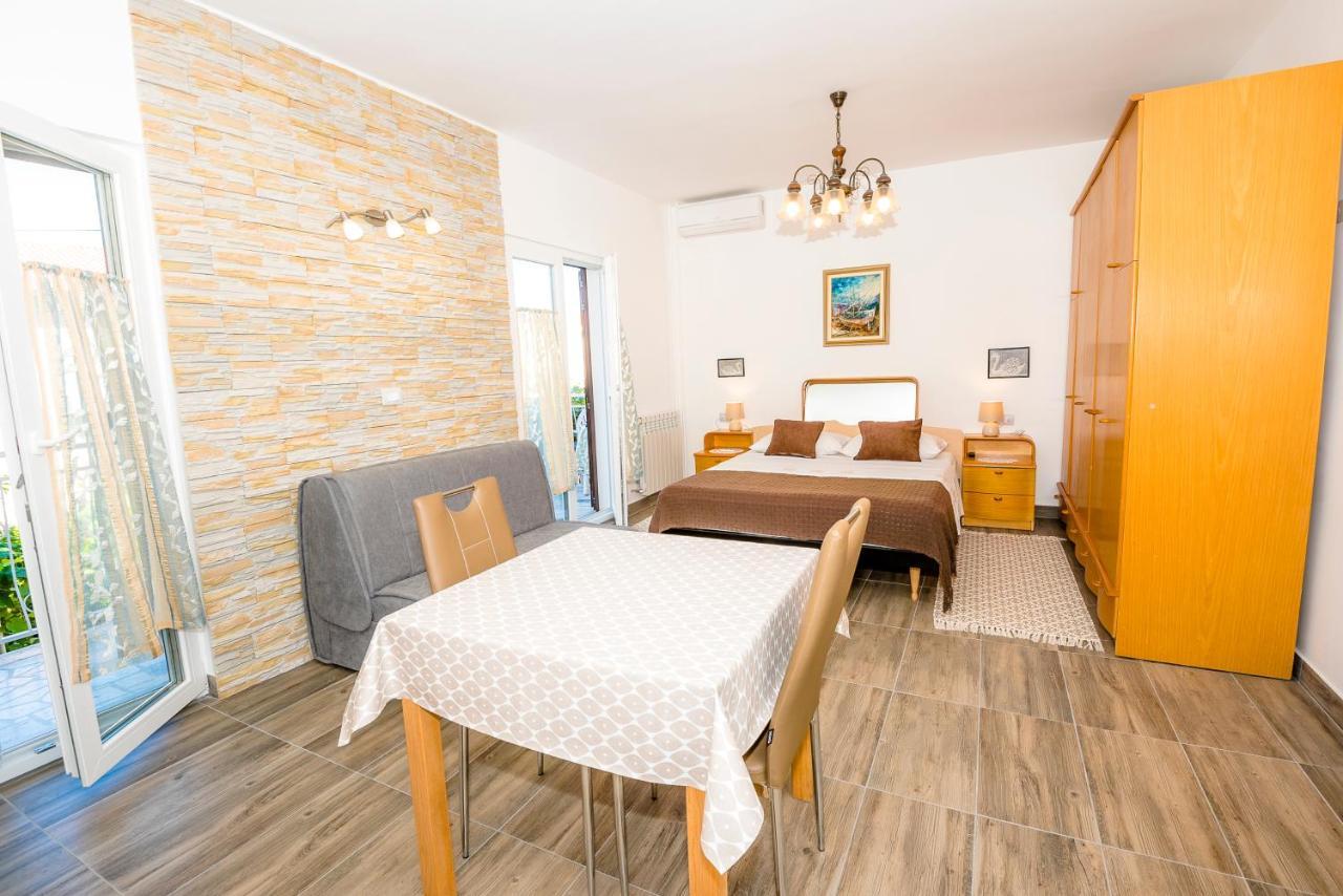 Guest House Ab Adria Home Rovinj Exterior foto